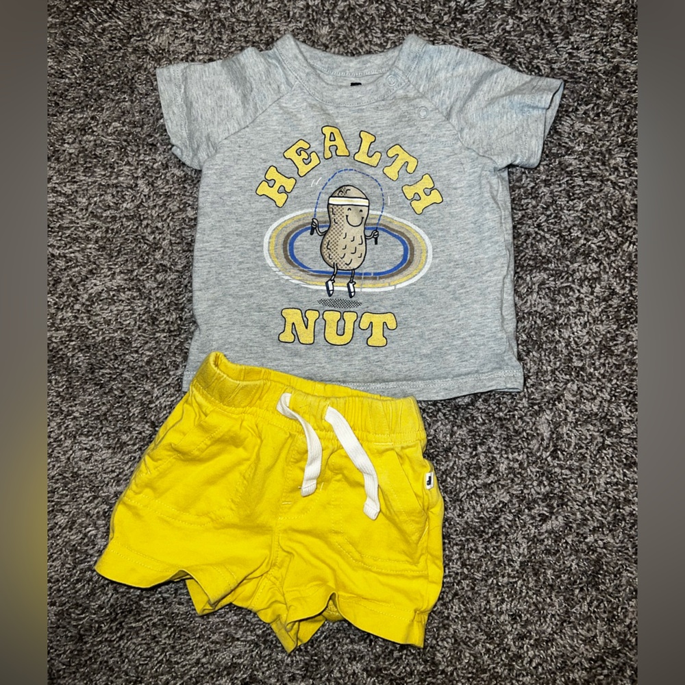 Baby gap, 3-6 months, health nut shorts and T-shirt outfit